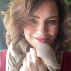 Meet your Posher, Angela